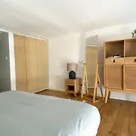 Large Duplex 2br In Center Of 2 Min Walking And Free Parking Apartment Arcachon