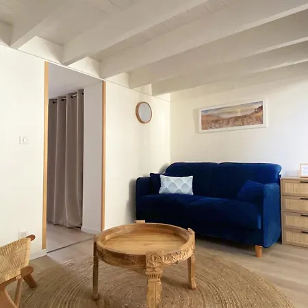 Large 2 Bedrooms Duplex - Center & Free Parking Lejlighed