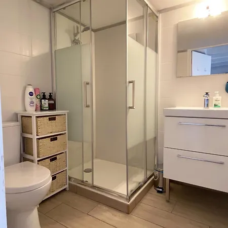 Large Duplex 2br In Center Of 2 Min Walking And Free Parking Arcachon