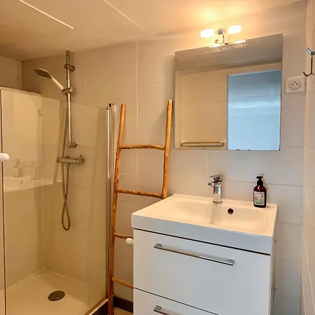 Large 2 Bedrooms Duplex - Center & Free Parking Lejlighed