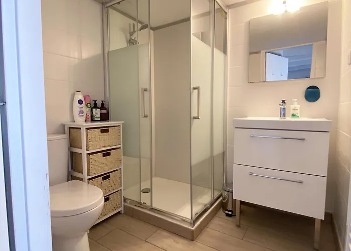 Large Duplex 2br In Center Of 2 Min Walking And Free Parking Arcachon